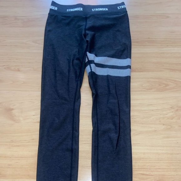 Unavailable- STRONGER Leggings - Picture 2 of 9